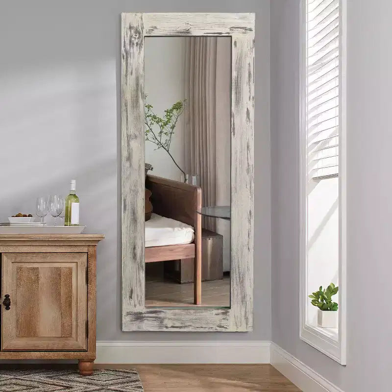 PexFix 24 pollici L x 58 pollici A Specchio a figura intera rettangolare da appoggio con cornice in legno massello stile Farmhouse, bianco anticato