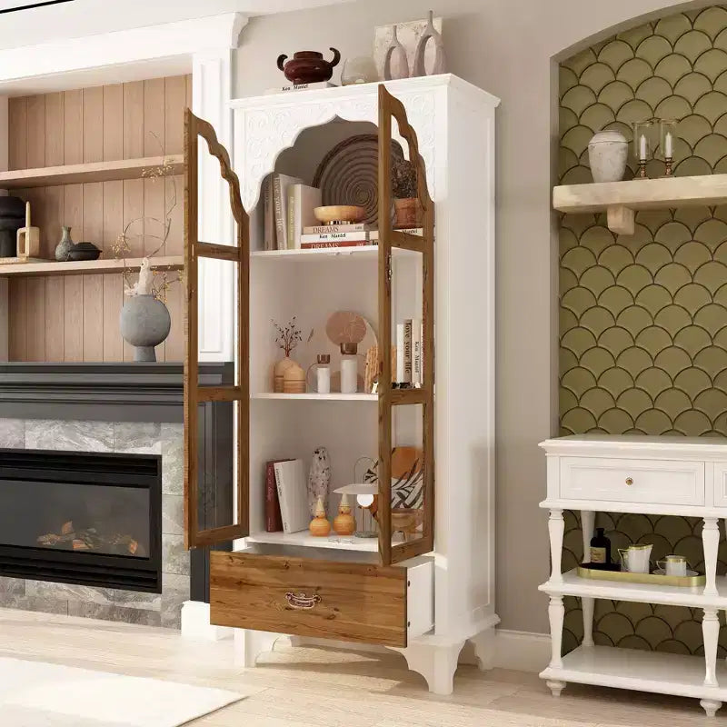 Famapy Armadietto Verticale Bianco con Ante in Vetro Curvo a Motivo Goffrato, Libreria, Vetrina, Dispensa, Mobiletto Laterale
