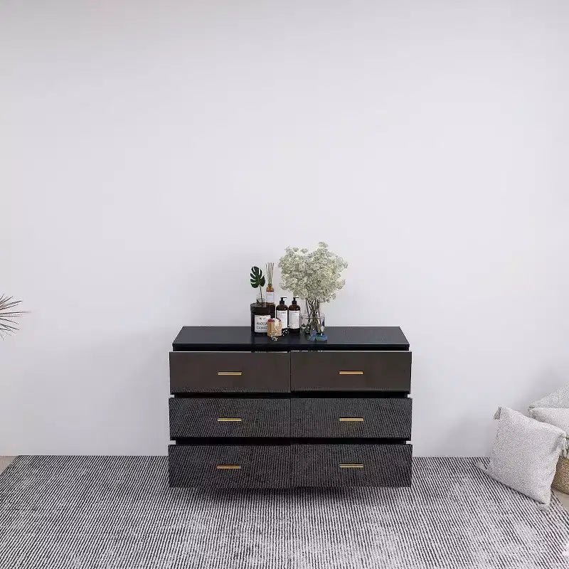 Cassettiera Okak a 6 cassetti con superficie lucida, cassettiera moderna nera e oro, cassettiera elegante per camera da letto, soggiorno, ingresso