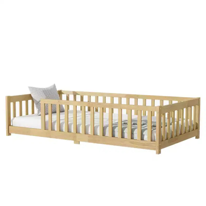 MAYEERTY Letto a Castello Basso con Recinzione Senza Porta, Guardrail a Terra in Legno di Gomma Beige