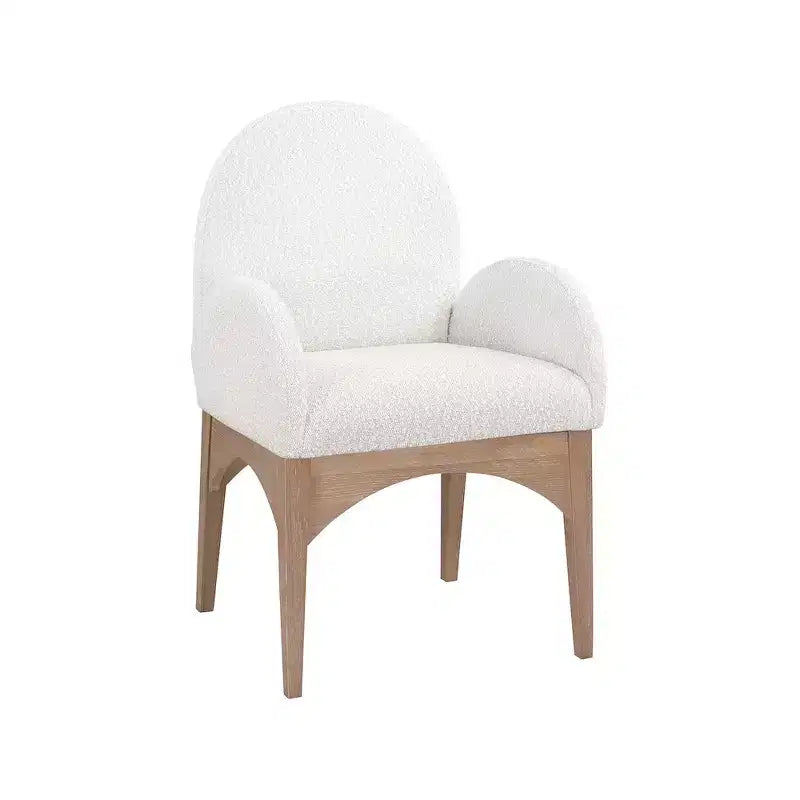 Meridian Furniture, Sedia da pranzo Waldorf in tessuto Bouclé