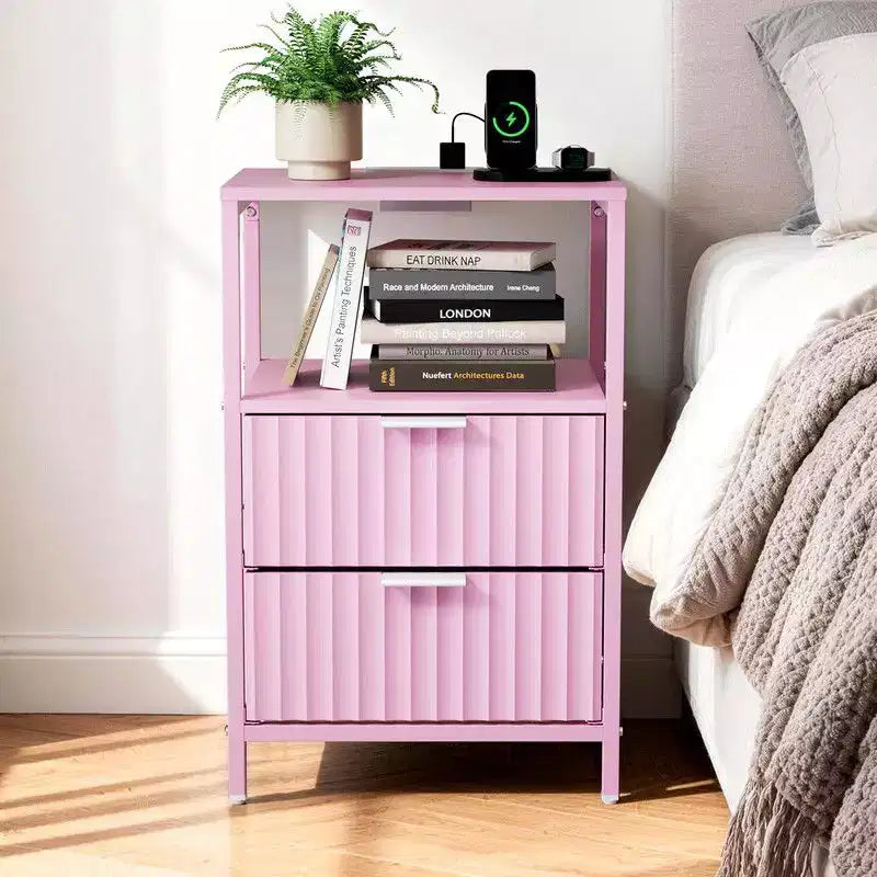 Comodino Karl Home largo 38 cm - 2 cassetti, 1 ripiano, presa di corrente USA - set da 2