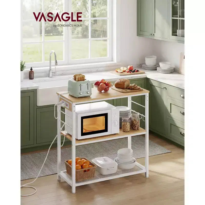 VASAGLE Isola da Cucina con Presa Elettrica, Supporto per Forno a Microonde, Scaffale da Panettiere con 3 Ripiani Aperti, 6 Ganci, Struttura in Metallo, Rovere Dorato e Bianco