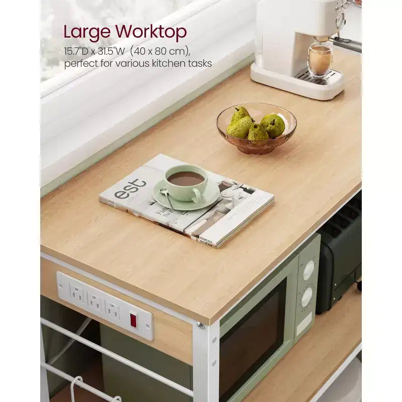 VASAGLE Isola da Cucina con Presa Elettrica, Supporto per Forno a Microonde, Scaffale da Panettiere con 3 Ripiani Aperti, 6 Ganci, Struttura in Metallo, Rovere Dorato e Bianco