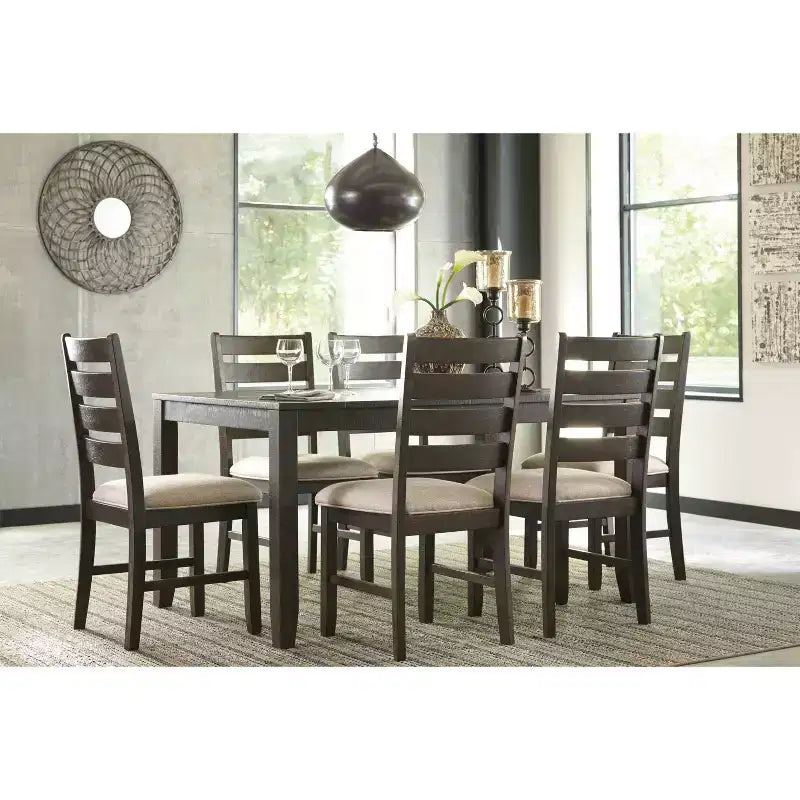 Signature Design by Ashley Rokane Set Da Pranzo Marrone: 7 Pezzi, Sedie Imbottite, Struttura in Legno