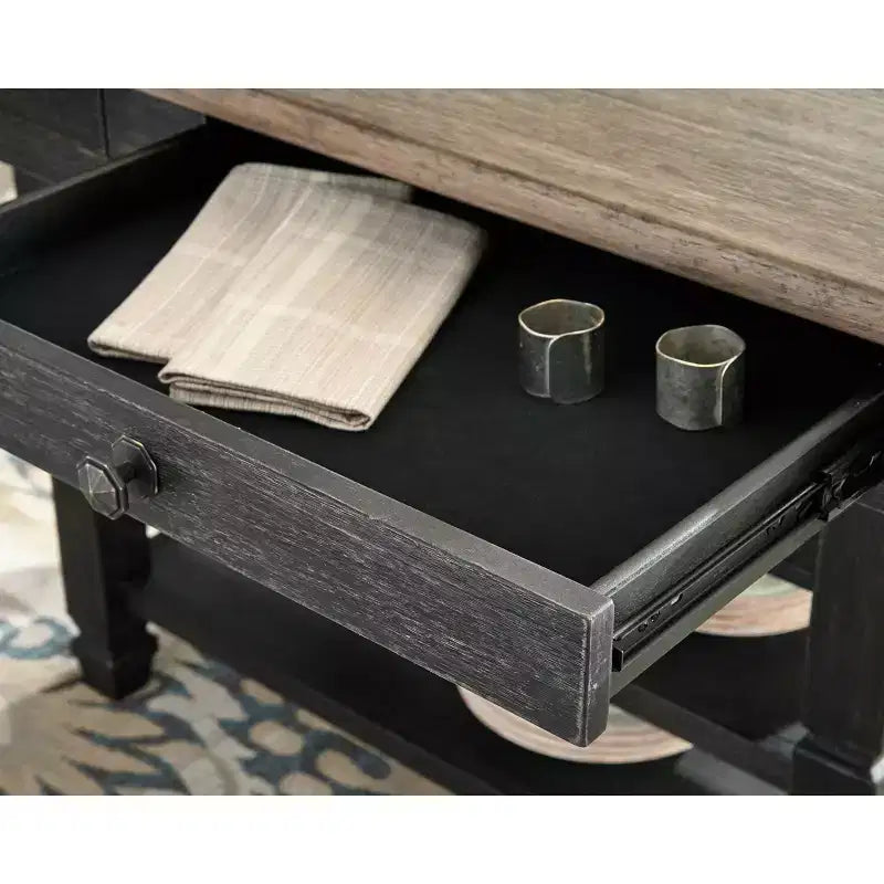 Tavolo da pranzo rettangolare Tyler Creek Marrone/Nero - Signature Design by Ashley