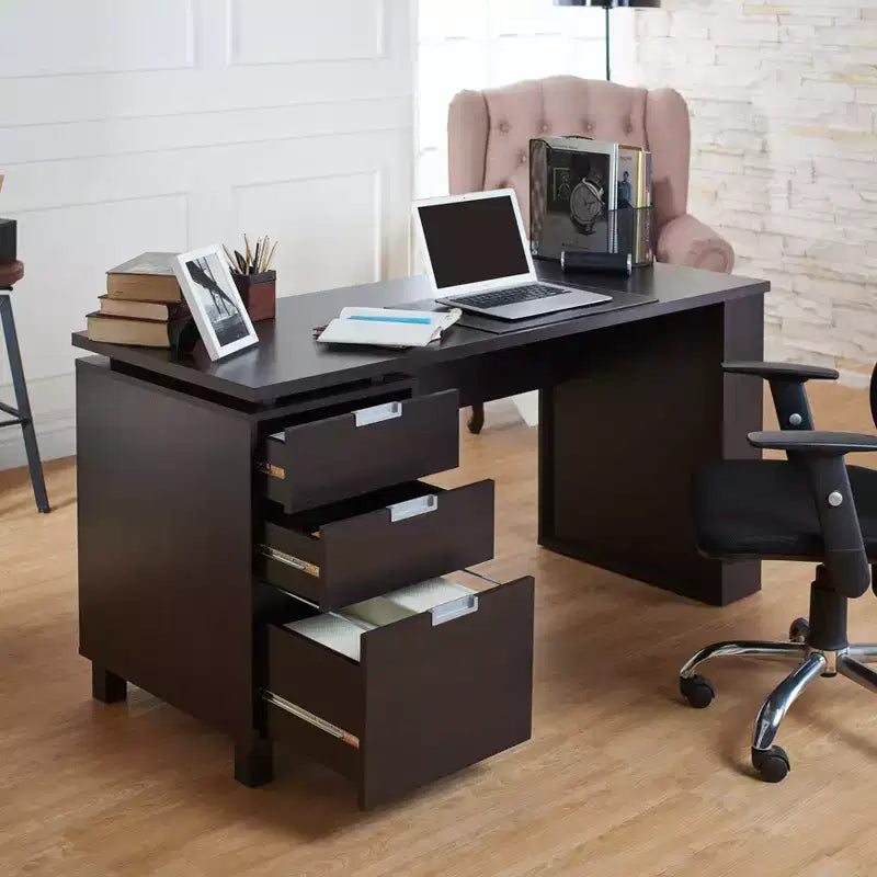 Scrivania da ufficio Abella Espresso - HOMES: Inside + Out: Mobili per la casa moderni con spazio contenitivo e dettagli argentati