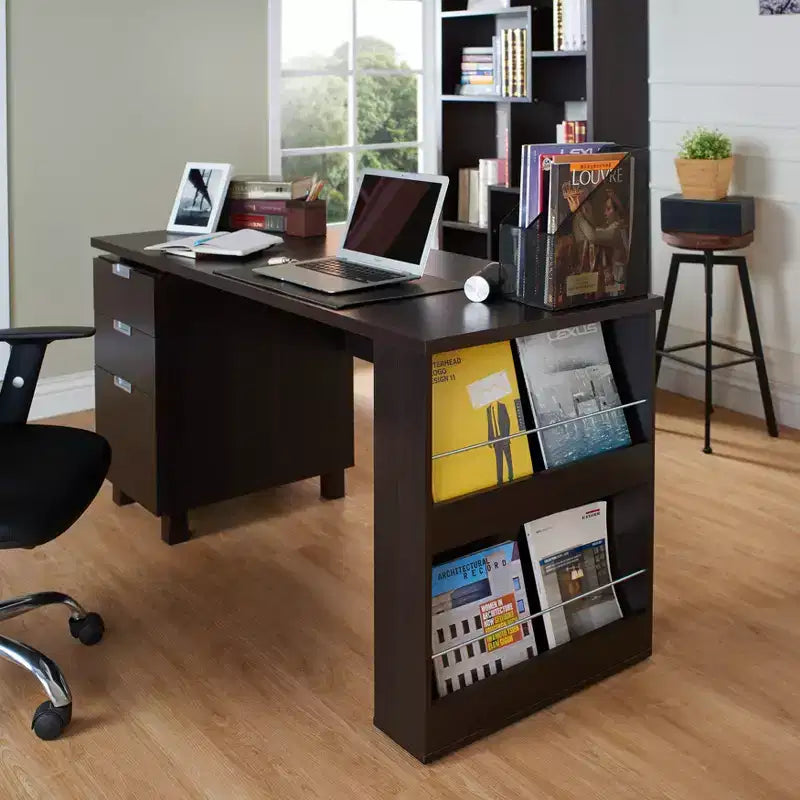 Scrivania da ufficio Abella Espresso - HOMES: Inside + Out: Mobili per la casa moderni con spazio contenitivo e dettagli argentati