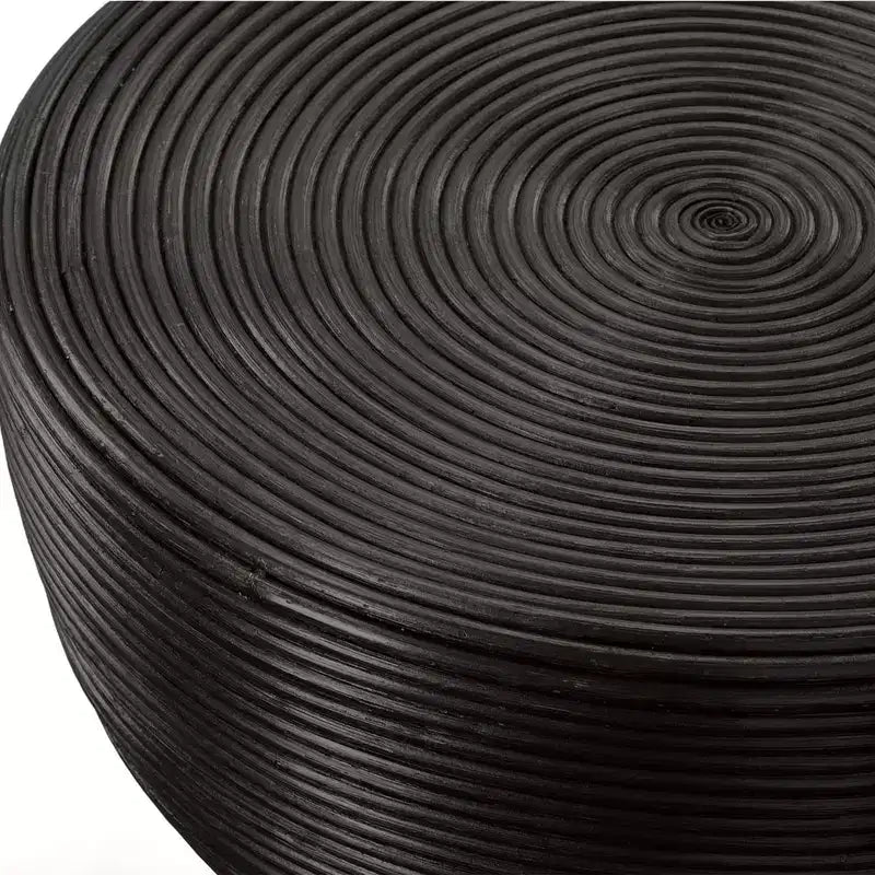 Tavolino rotondo Bongo Uttermost, 55,88 cm, in rattan nero macchiato